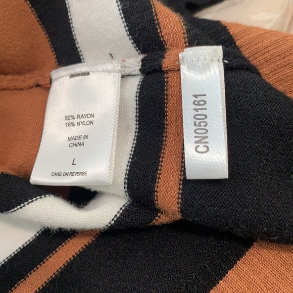 New York and Company Off the Shoulder Sweater - Picture 4 of 4